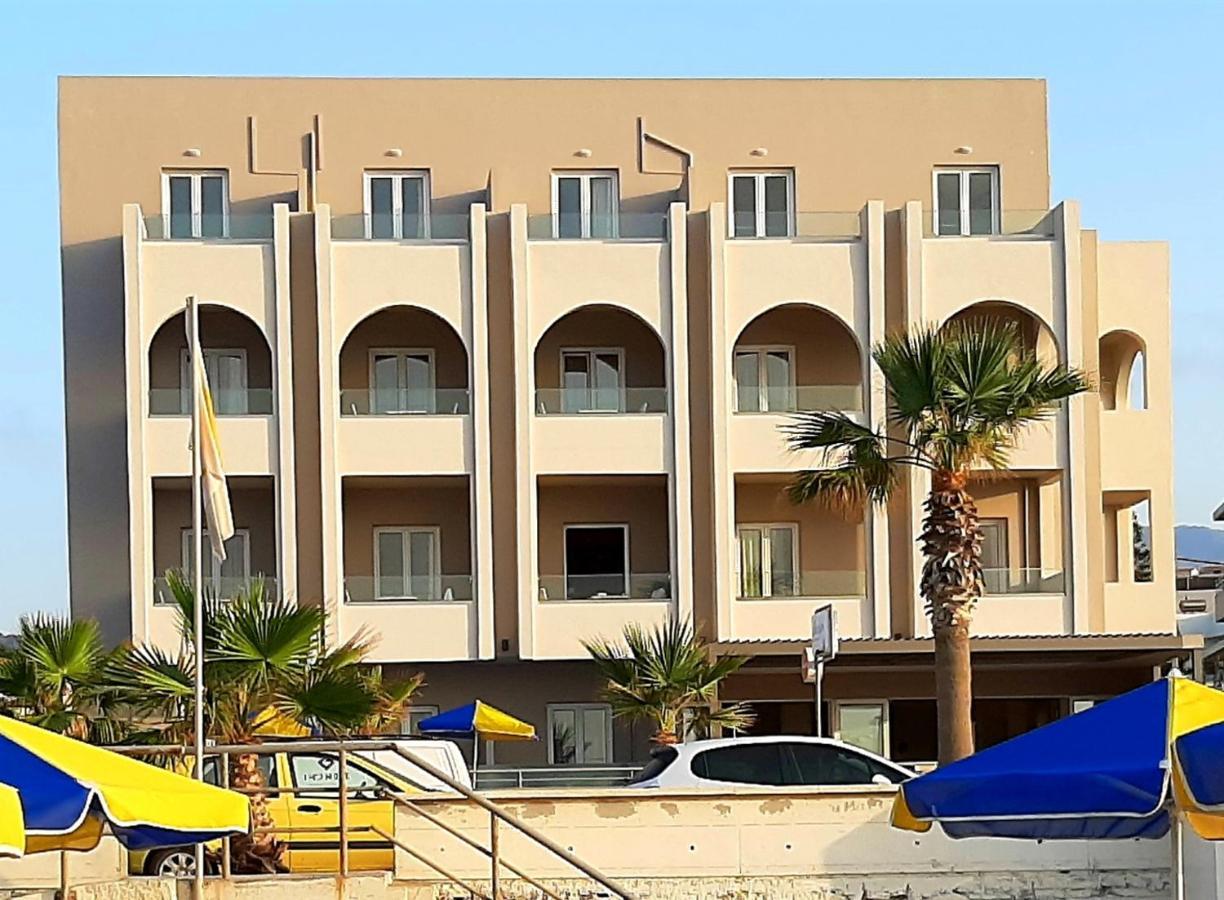 Marilyn Apartments Réthymnon Extérieur photo
